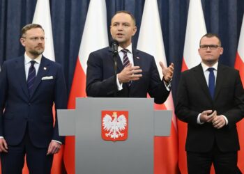 Prezydent Karol Nawrocki, szef Gabinetu Prezydenta Paweł Szefernaker i szef KPRP Zbigniew Bogucki. Fot. PAP/Radek Pietruszka