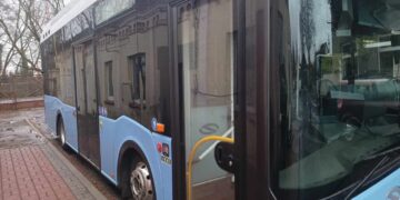 Umowa na zakup autobusów elektrycznych dla Żagania podpisana 10 fot. K.Gonera