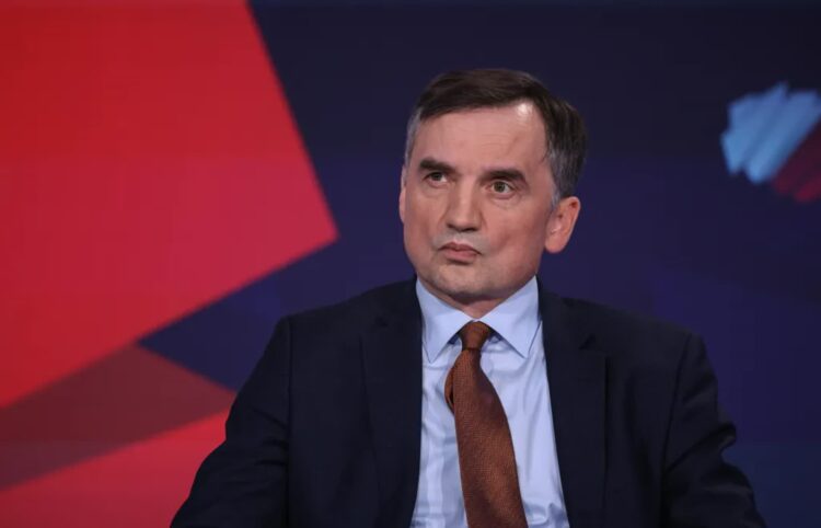 Ziobro składa zawiadomienie o podejrzeniu popełnienia przestępstwa przez ministra Żurka i podległych mu prokuratorów 9 Zbigniew Ziobro. Fot. PAP/Art Service