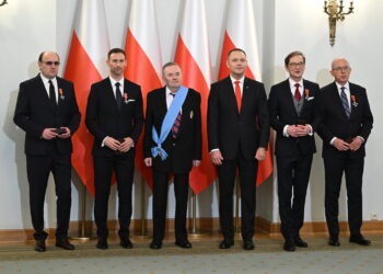 Ordery Orła Białego dla Waldemara Łysiaka i Andrzeja Poczobuta 13 PAP/Radek Pietruszka