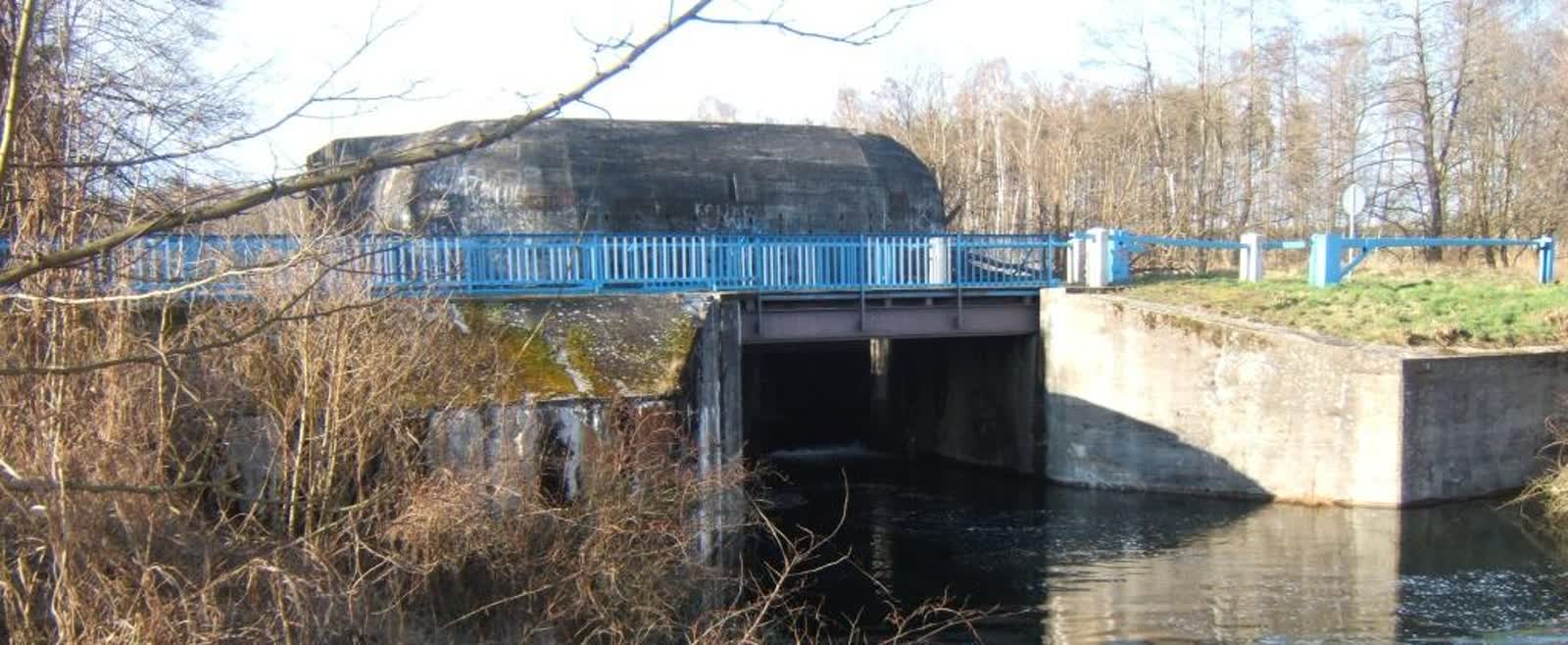 Remont zabytkowego mostu w Ołoboku
