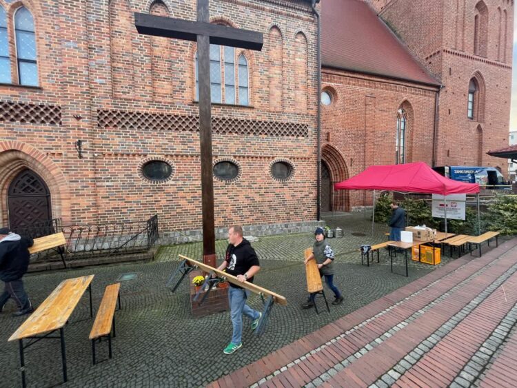 „Ciepła zupa” spod katedry na Kwadrat? 9 „Ciepła zupa” spod katedry na Kwadrat? Radio Zachód - Lubuskie