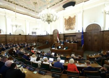 Łotewski parlament Fot. PAP/EPA/TOMS KALNINS