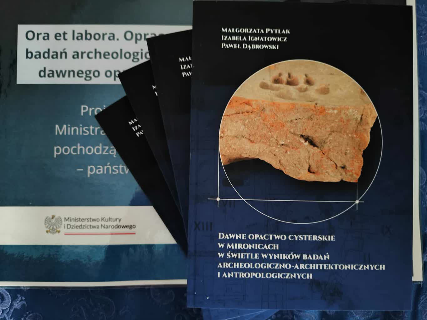 Tajemnice Cystersów z Mironic. Nowa publikacja Muzeum Lubuskiego Radio Zachód - Lubuskie