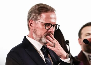 Czechy. Rząd Petra Fiali podał się do dymisji po przegranych wyborach 15 Petr Fiala, fot. PAP/EPA/FILIP SINGER