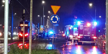 Wypadek na rondzie Sopockim. Toyota wjechała pod tramwaj Radio Zachód - Lubuskie