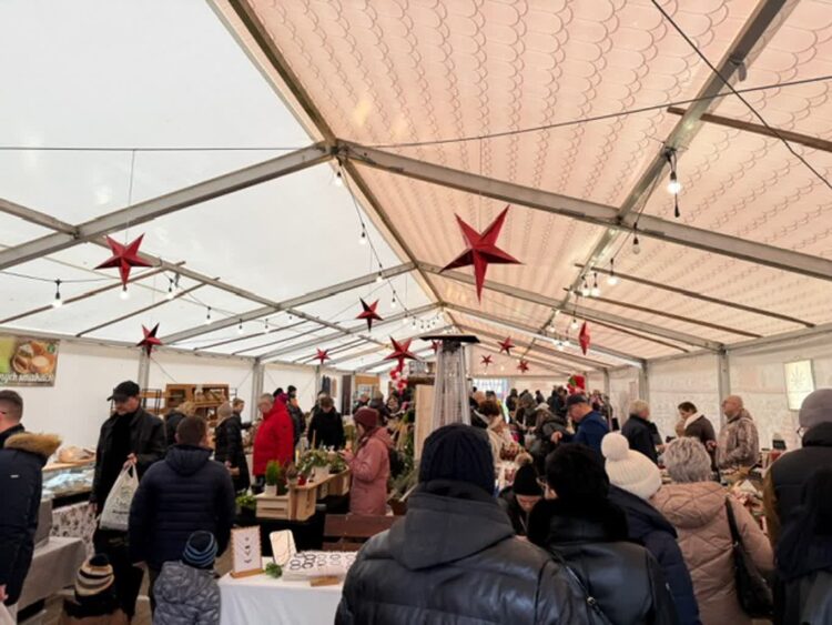 Twój zielony targ szykuje się na święta (ZDJĘCIA) 9 Twój zielony targ szykuje się na święta (ZDJĘCIA) Radio Zachód - Lubuskie