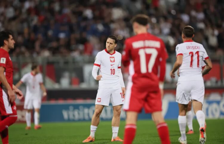 Piłkarz reprezentacji Polski Piotr Zieliński cieszy się z gola podczas meczu eliminacyjnego mistrzostw świata z Maltą, fot. PAP/Leszek Szymański