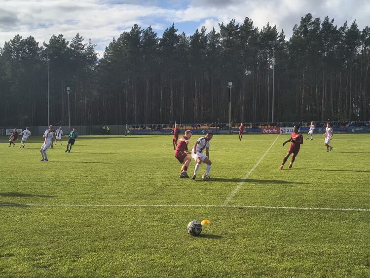 Stal ma nowego trenera i szykuje się na mecz ze Spartą 9 fot. Jakub Lesiński