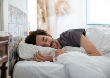 Jak wybrać idealną piżamę męską? Radio Zachód - Lubuskie