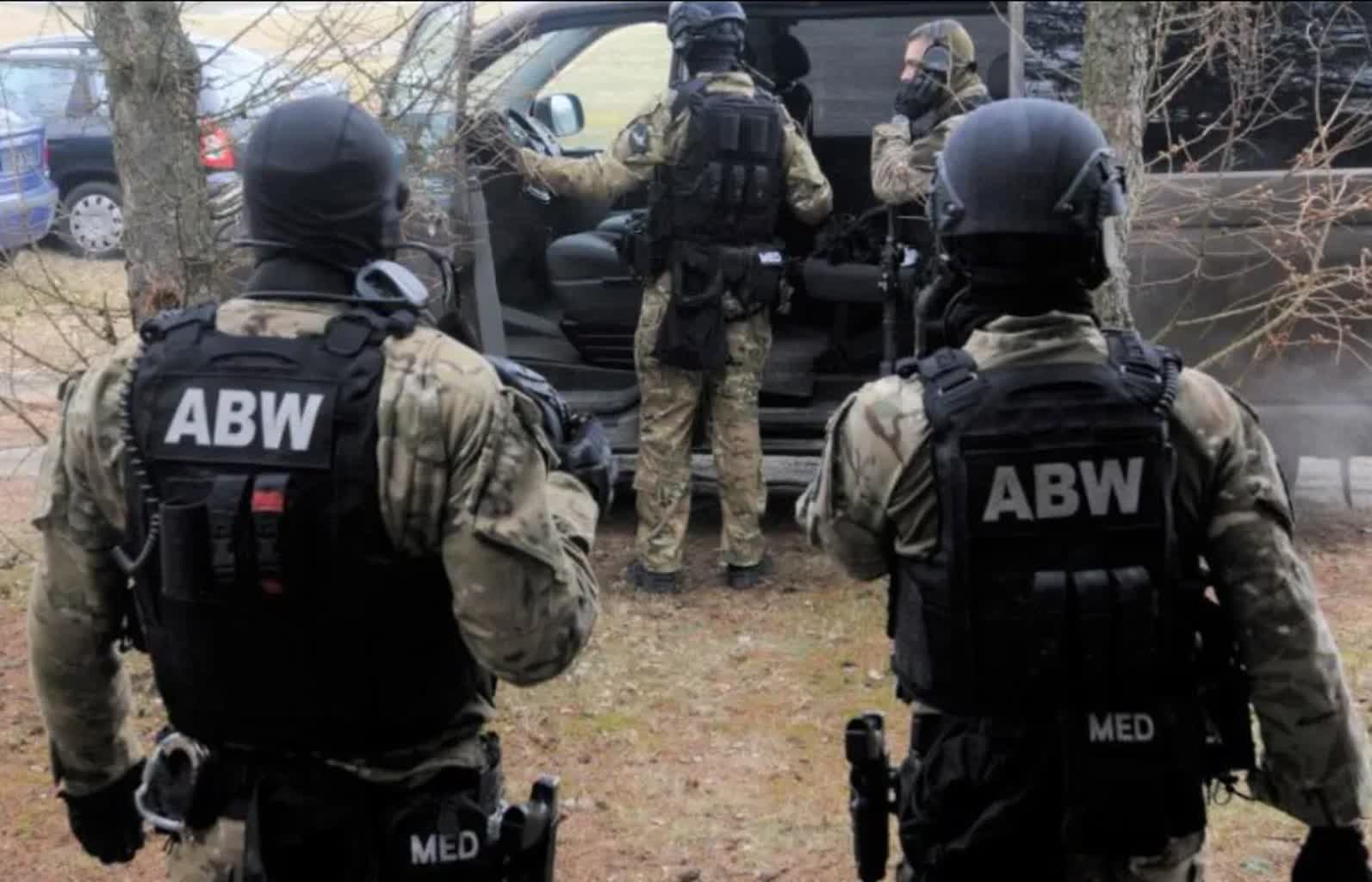 Areszt wobec Polaka zatrzymanego przez ABW. Miał dokumentować wojskowe transporty