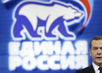 Dmitrij Miedwiediew. Fot. PAP/EPA/ DMITRY ASTAKHOV/SPUTNIK/GOVERNMENT POOL