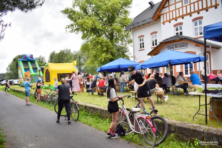 Wójt gminy Nowa Sól z zarzutami. Grozi jej do 10 lat więzienia 9 Budynek dawnego dworca w Lipinach przekształcony na Centrum Edukacji Ekologicznej (gmina wiejska Nowa Sól)