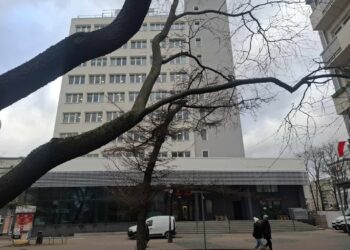 Wydział Edukacji znów się przenosi. W „przemysłówce” był tylko rok. 12 Wydział Edukacji znów się przenosi. W „przemysłówce” był tylko rok. Radio Zachód - Lubuskie