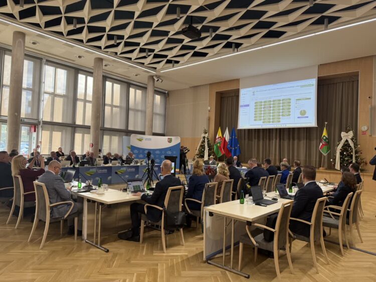 To już pewne. Powstanie lubuska spółka transportowa 9 To już pewne. Powstanie lubuska spółka transportowa Radio Zachód - Lubuskie