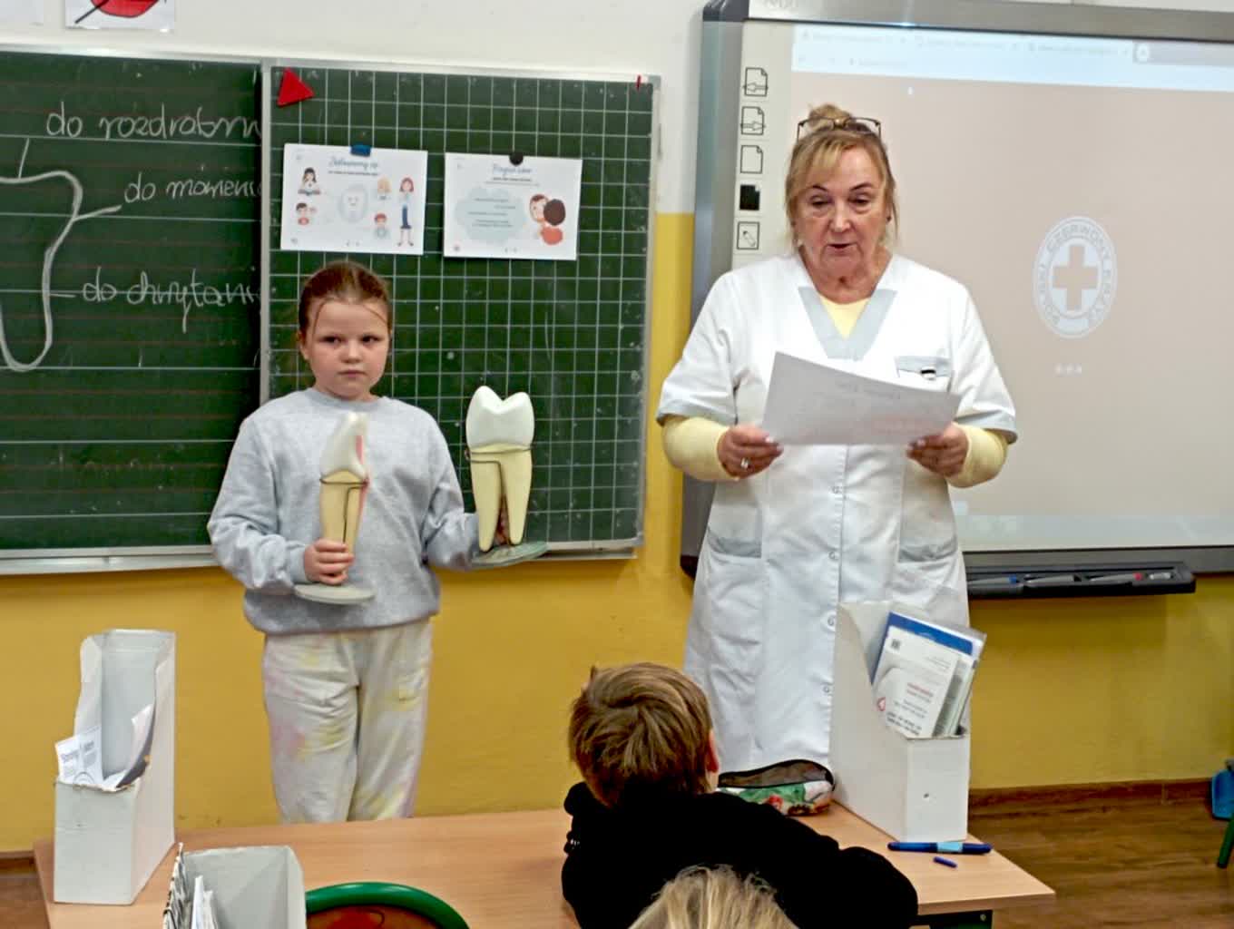 Pielęgniarki w gubińskich szkołach