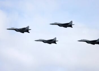 Szef MON: będziemy starali się przekazać nasze MiGi-29 Ukrainie 10 Myśliwce MiG-29. Fot. PAP/EPA/ANDREJ CUKIC