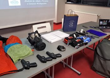 Jak reagować w sytuacji zagrożenia, co zabrać do apteczki? Szkolenie z zakresu obrony cywilnej 15 Jak reagować w sytuacji zagrożenia, co zabrać do apteczki? Szkolenie z zakresu obrony cywilnej Radio Zachód - Lubuskie