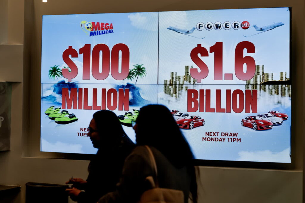 USA POWERBALL LOTTERY. Fot. PAP/EPA/ERIK S. LESSER