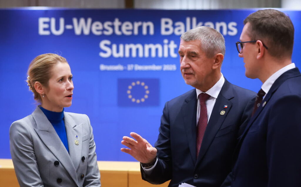 PAP/EPA/OLIVIER HOSLET