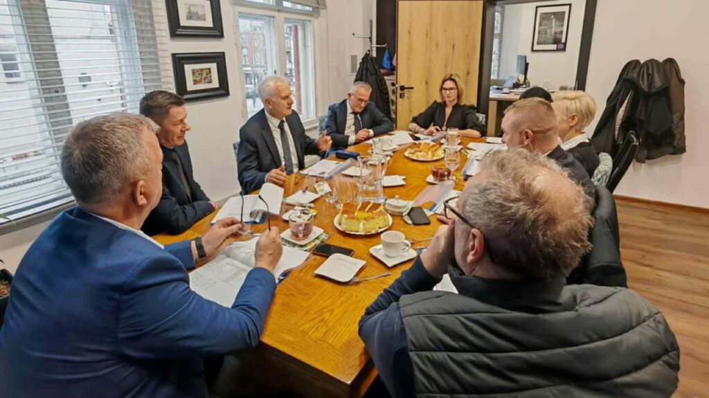 Publiczny transport w powiecie świebodzińskim 3 fot. Starostwo Powiatowe w Świebodzinie