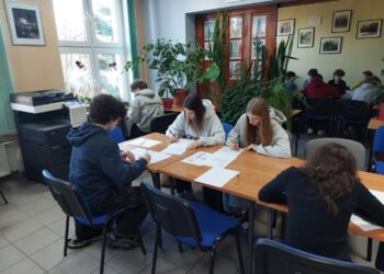 Uczniowie III LO wzięli udział w Maratonie Pisania Listów Radio Zachód - Lubuskie