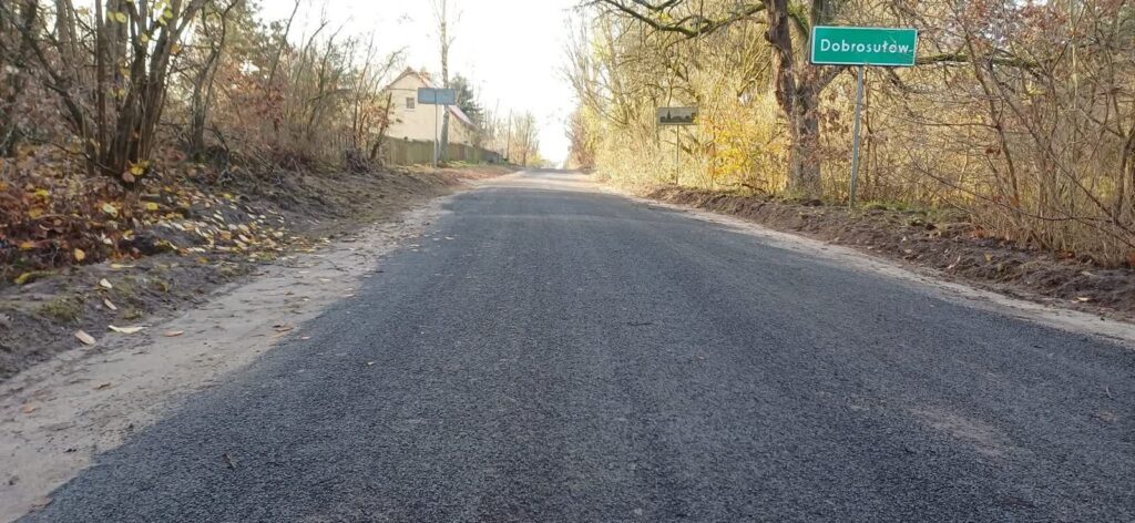 Kilka dróg w powiecie krośnieńskim po remoncie fot. STarostwo Powiatowe w Krośnie Odrzańskim