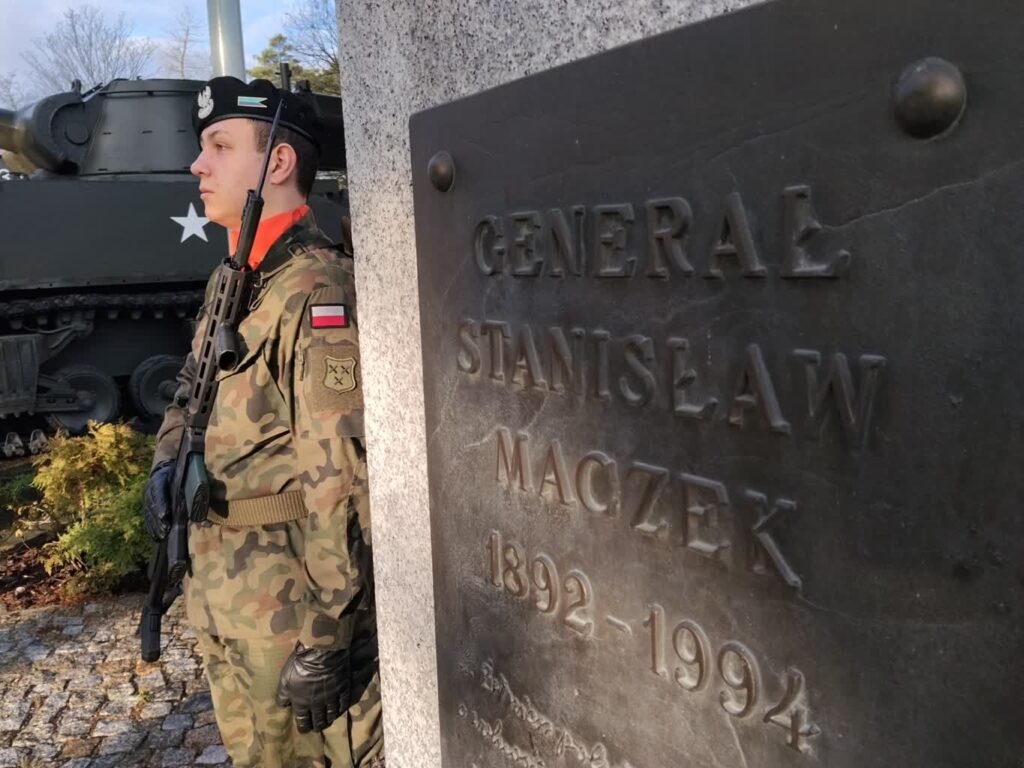 Żagań uczcił rocznicę śmierci generała Maczka fot. K.Gonera