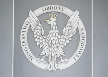 MON finalizuje zakup Huty Częstochowa 12 PAP