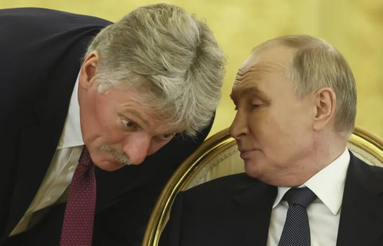 Kreml z zadowoleniem przyjął nową strategię bezpieczeństwa USA 9 Rzecznik Kremla Dmitrij Pieskow i prezydent Rosji Władimir Putin. Fot. PAP/EPA/ SERGEI ILNITSKY