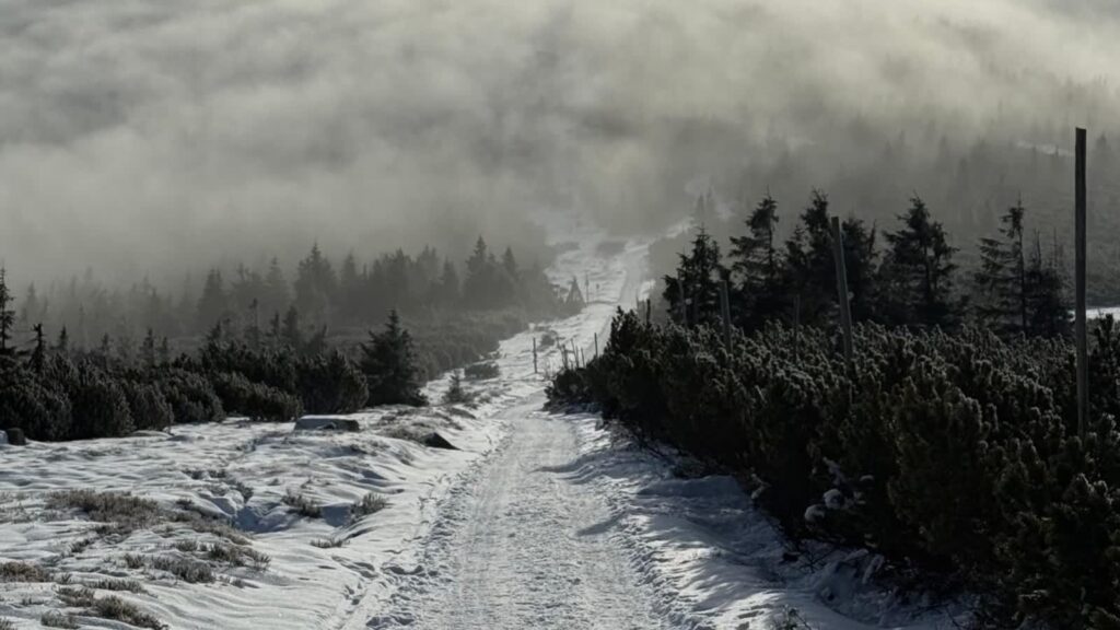Karkonosze: turyści na szlakach mimo trudnych warunków 4 Fot. GOPR Karkonosze/FB