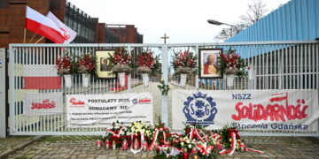 GDAŃSK 44. ROCZNICA WPROWADZENIA STANU WOJENNEGO. Fot. PAP/Andrzej Jackowski