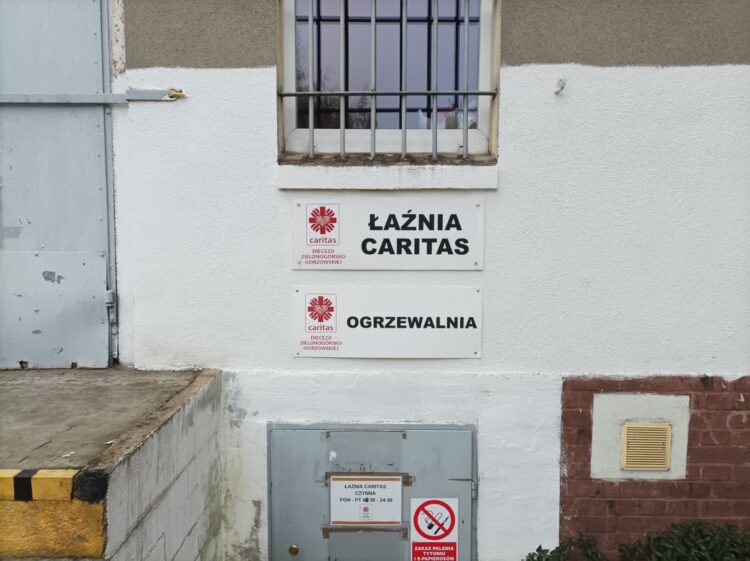 Noclegownie i ogrzewalnie czekają na bezdomnych 9 fot. P. Kozubaj