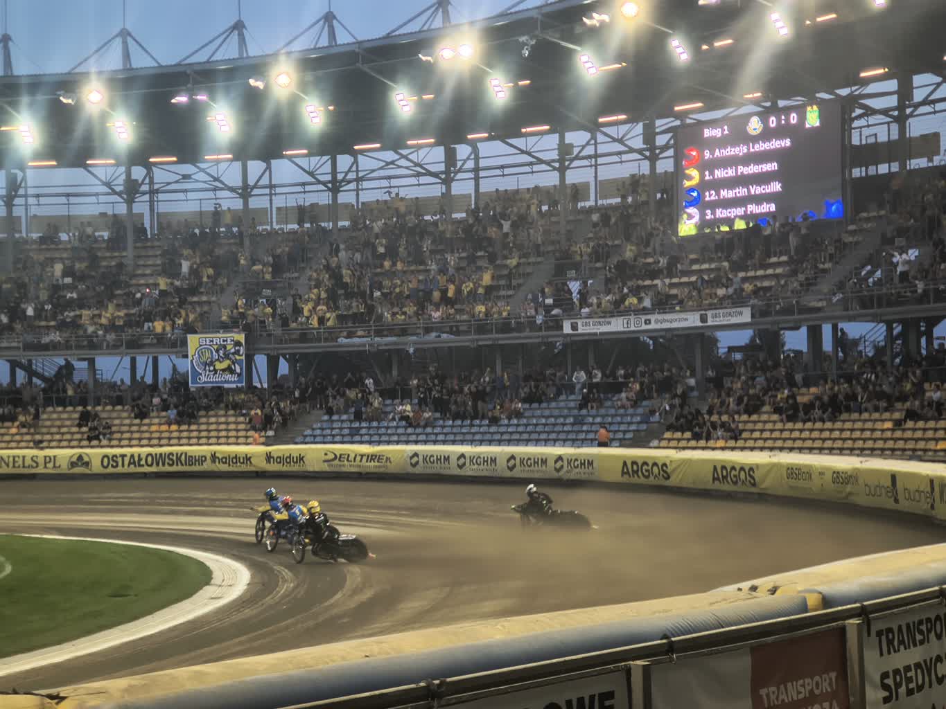 Stal z licencją nadzorowaną