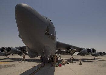 USA i Japonia: pokaz siły wobec Chin i Rosji 12 Bombowiec B-52 (pixabay)