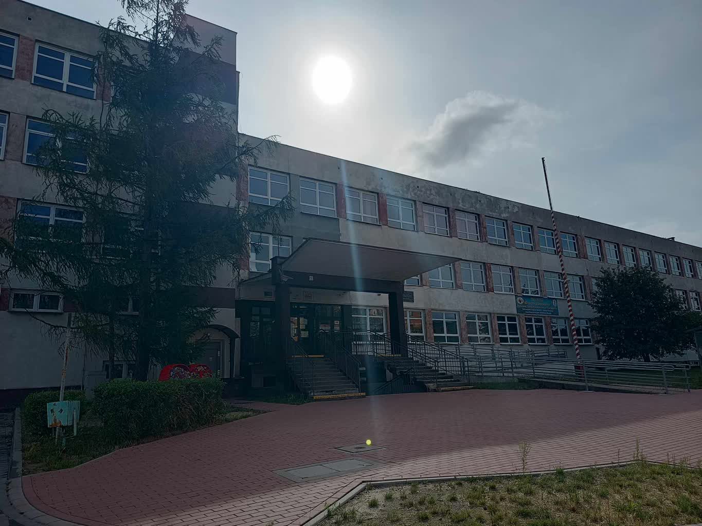 Koniec remontu sali sportowej w żagańskiej szkole