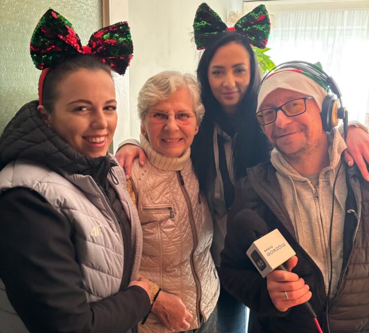 Sąsiedzi zgłosili, Mikołaj odwiedził. Potrzebujący otrzymali prezenty od Inneko Radio Zachód - Lubuskie