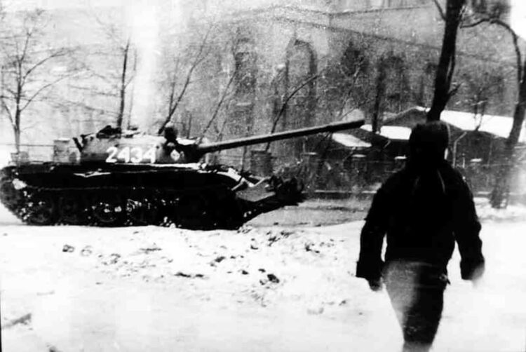 16 grudnia 1981 r. ZOMO zabiło górników z kopalni „Wujek” – strzały padły, gdy wydawało się, że jest po wszystkim 9 Fot. Instytut Pamięci Narodowej/FB