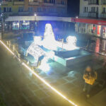 Dwoje młodych ludzi odpowie za zniszczenie świątecznych dekoracji w centrum Krosna Odrz. (Lubuska Policja)