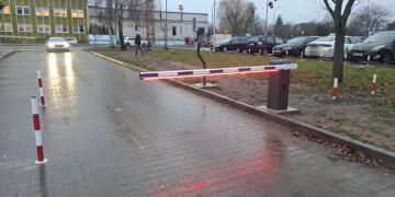 Opłaty już obowiązują. Za parkowanie przy szpitalu w Gorzowie trzeba zapłacić Radio Zachód - Lubuskie