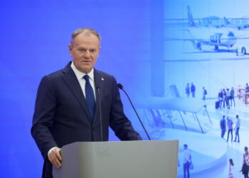 Sześć zawiadomień do prokuratury na spółkę CPK i KAS 13 Donald Tusk (PAP/Leszek Szymański)