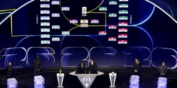 Losowanie grup. Fot. EPA/SHAWN THEW