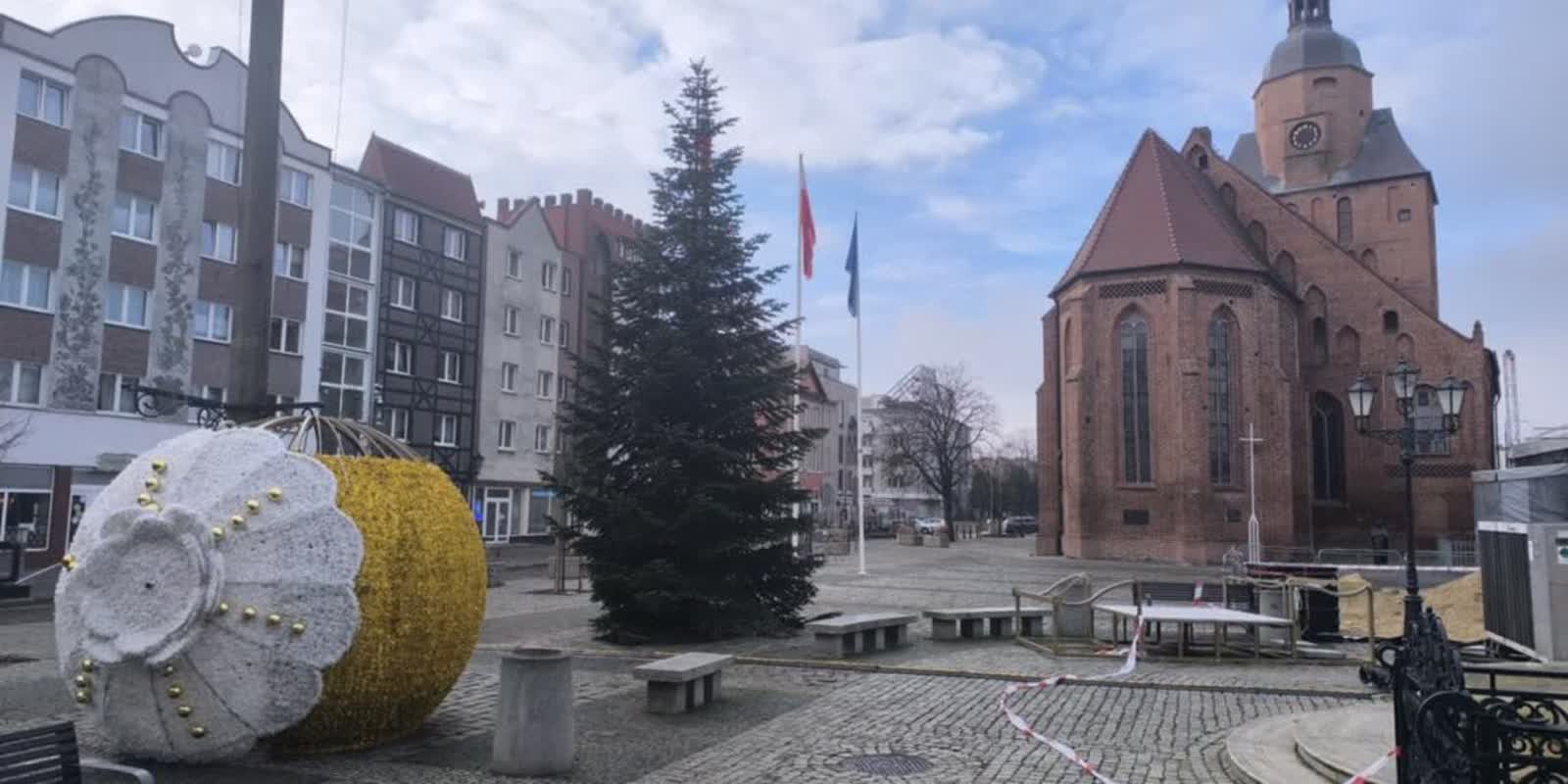 Dzieci udekorują miejską choinkę. Gorzów coraz bliżej świąt Radio Zachód - Lubuskie