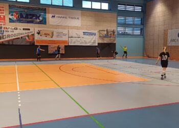 Z futsalowym pucharem kostrzynianki pożegnały się godnie 10 Z futsalowym pucharem kostrzynianki pożegnały się godnie Radio Zachód - Lubuskie