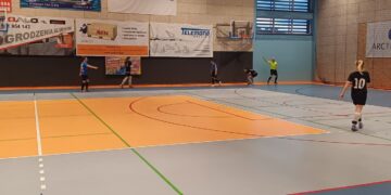 Z futsalowym pucharem kostrzynianki pożegnały się godnie Z futsalowym pucharem kostrzynianki pożegnały się godnie Radio Zachód - Lubuskie