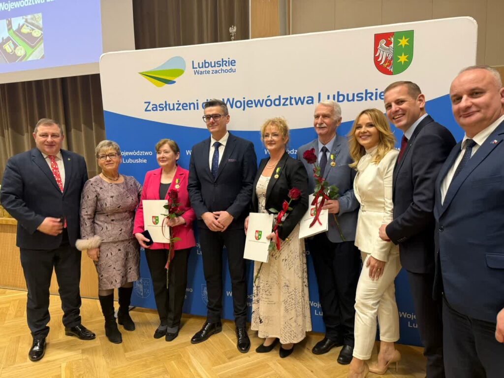 Sportowiec, pisarka i choreografka wyróżnieni medalami! Sportowiec, pisarka i choreografka wyróżnieni medalami! Radio Zachód - Lubuskie