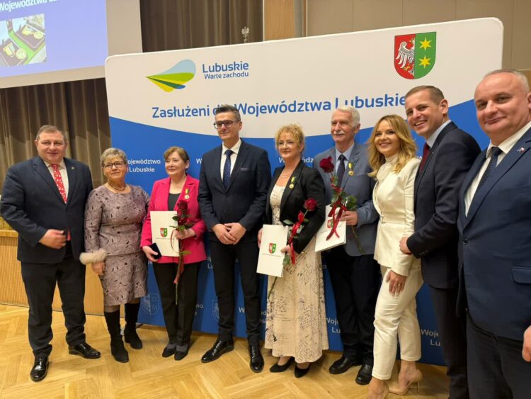 Sportowiec, pisarka i choreografka wyróżnieni medalami! Radio Zachód - Lubuskie