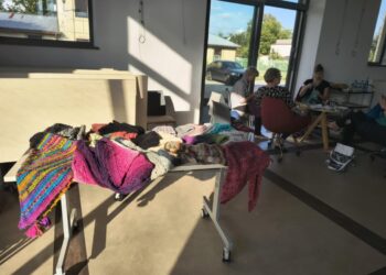 Wydziergały czapki dla potrzebujących 14 Wydziergały czapki dla potrzebujących Radio Zachód - Lubuskie