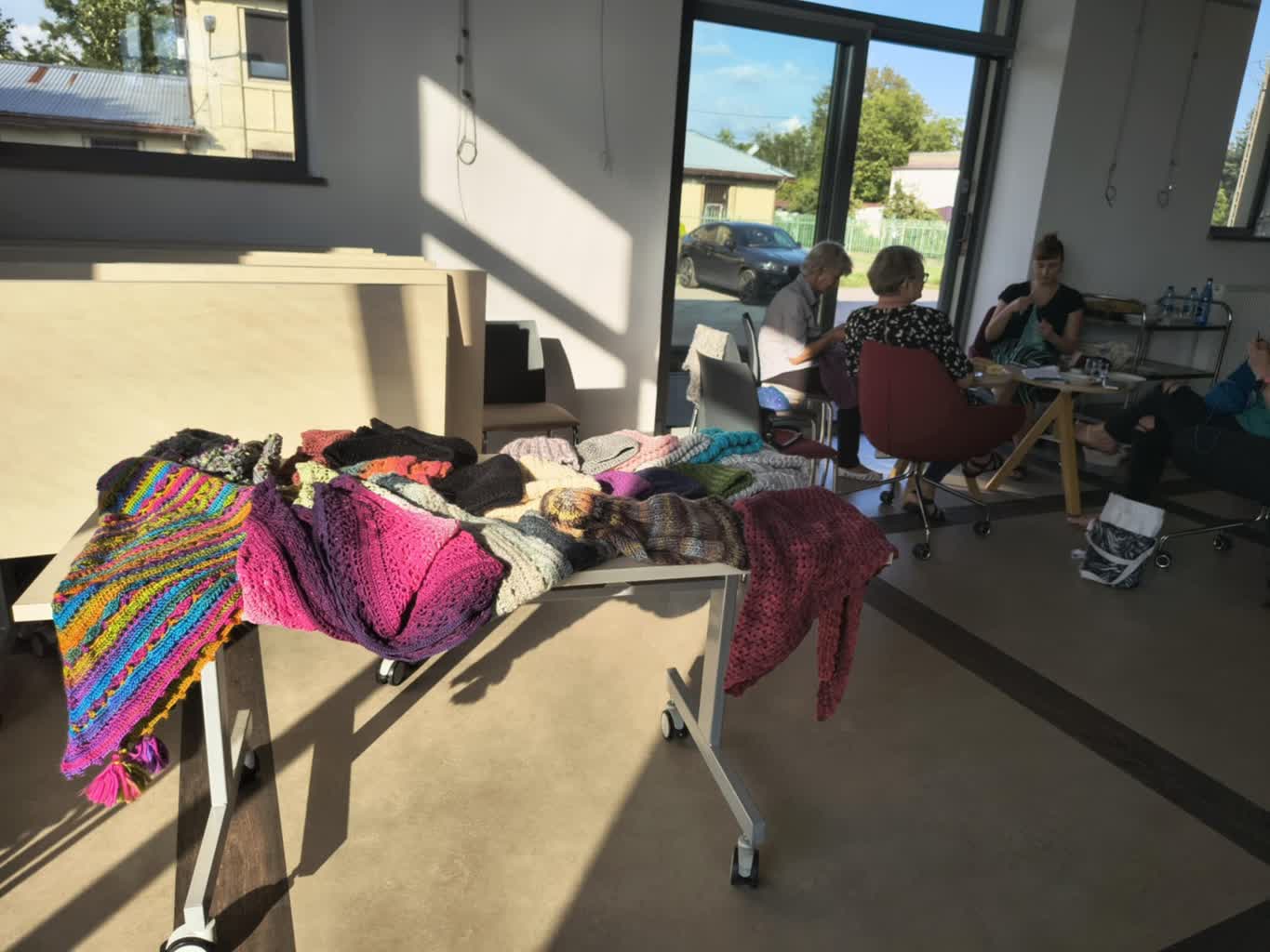 Wydziergały czapki dla potrzebujących Radio Zachód - Lubuskie