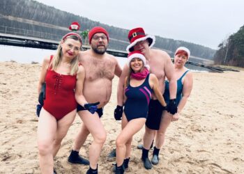 Czwarte Mikołajkowe Morsowanie w Nierzymiu 15 Czwarte Mikołajkowe Morsowanie w Nierzymiu Radio Zachód - Lubuskie